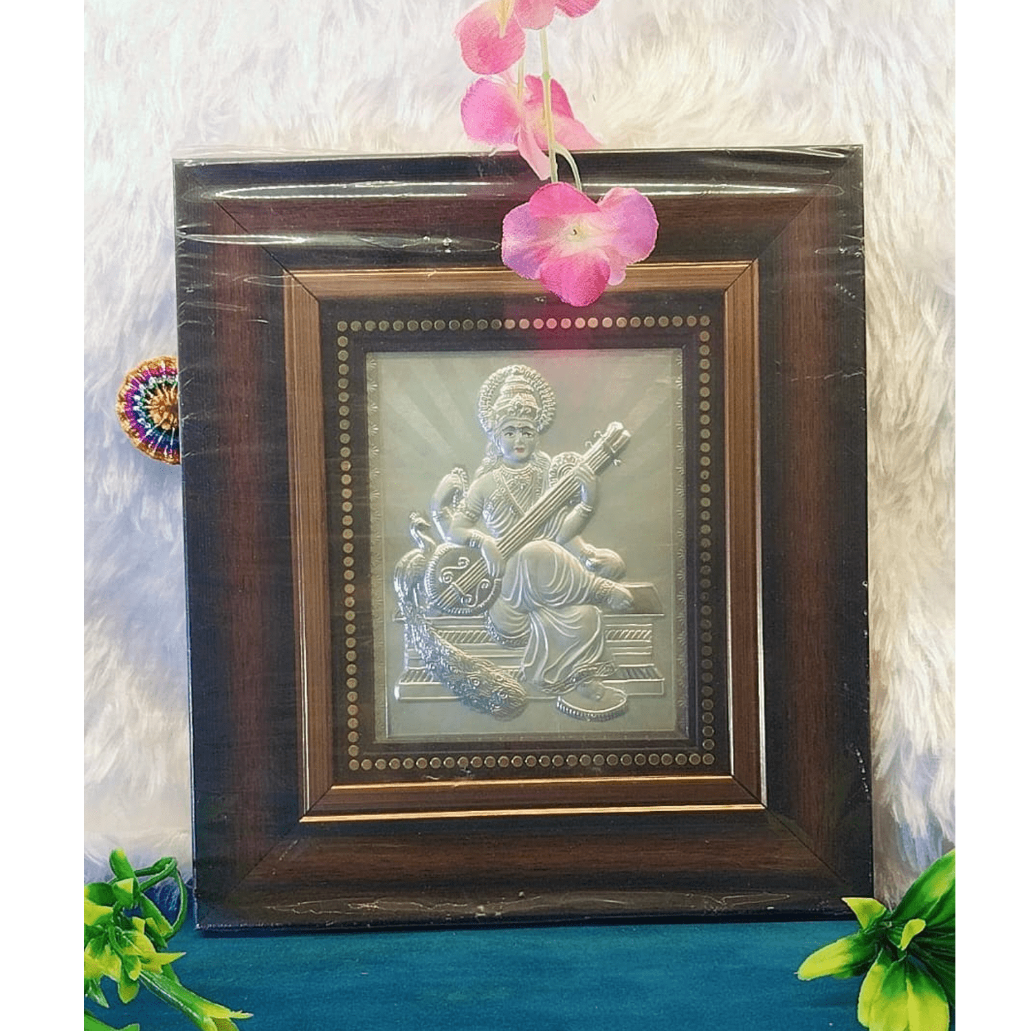 Saraswati Frame