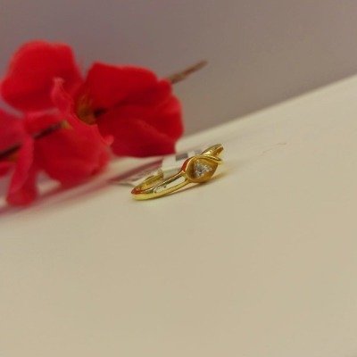 Sleek Gold Rings for Women