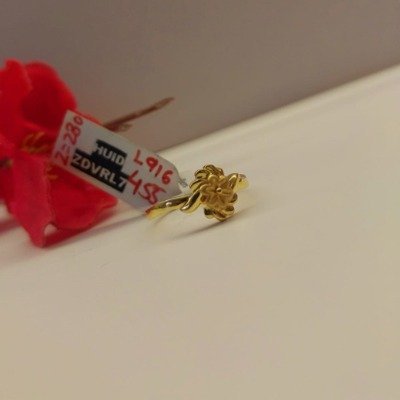 Sparkling Women's Gold Rings